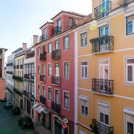 Portuguese Modern Style Flat For 4 Lisboa